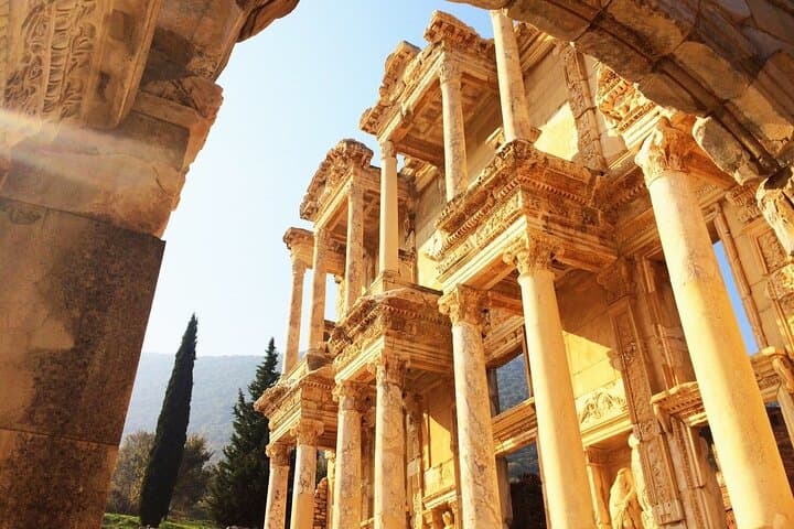 Kusadasi Essentials: 4-Day Ephesus & Pamukkale Tour Guide photo 4