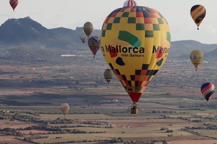 Private Hot Air Balloon Flight Over Mallorca: Sunrise Views for Two