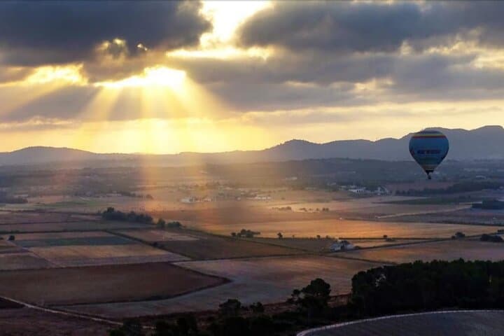 Private Hot Air Balloon Flight Over Mallorca: Sunrise Views for Two photo 5