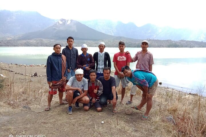 Rinjani Trekking 2D/1N: Sunrise on Senaru Crater Rim photo 4