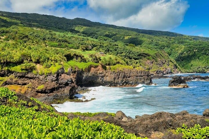 Road to Hana Private Tour: Waterfalls, Black Sand Beaches & Bamboo Forest