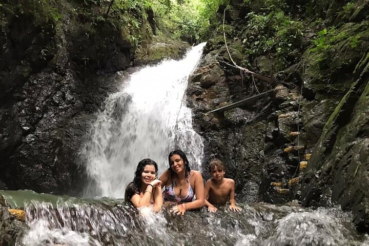 10 Hidden Waterfalls Near Jaco with Local Cuisine and Jungle Swim photo 2