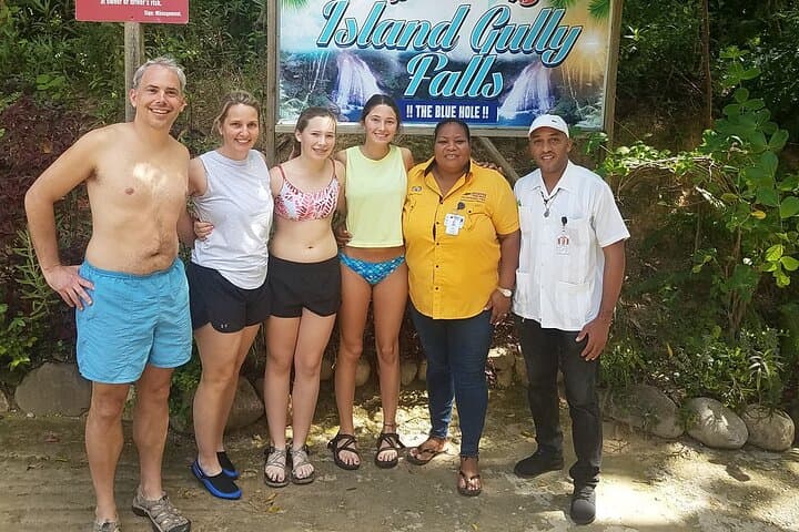 Kingston to Ocho Rios Blue Hole Private Tour (Island Gully Falls) photo 4