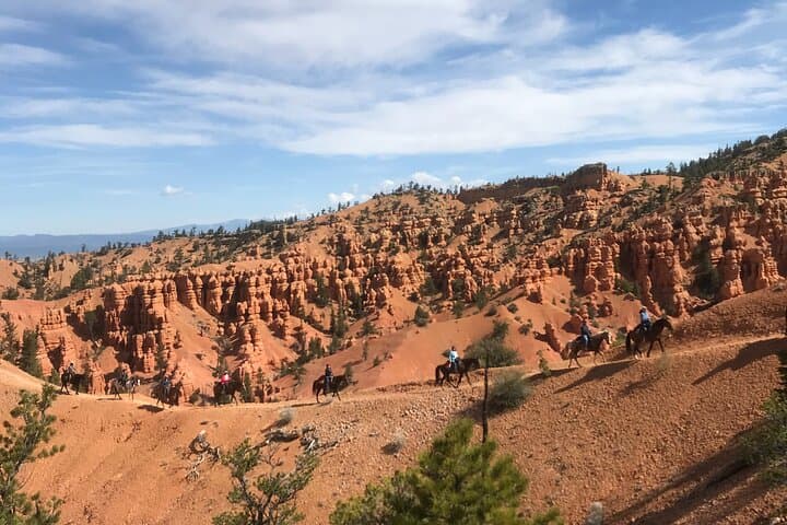 Ride Thunder Mountain: 4-Hour Horseback Adventure from Ruby's Inn, Utah photo 3