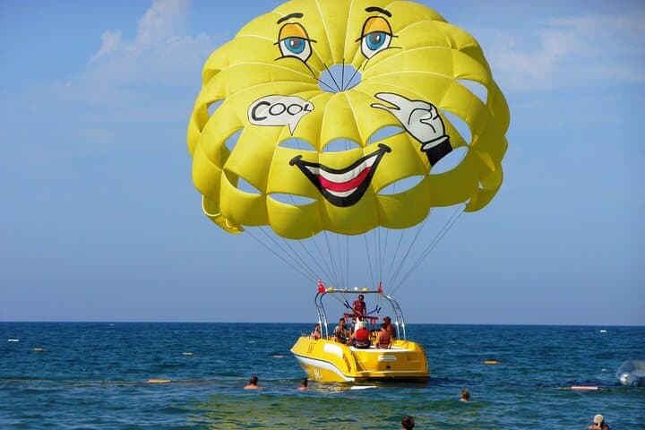 Parasailing in Cancun: 40-Minute Caribbean Flight with Transport