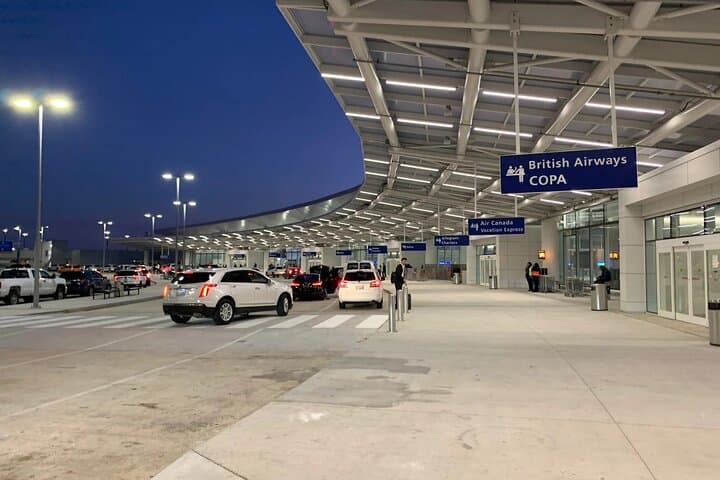 Private 20 Passenger New Orleans Airport Transfer to MSY photo 5