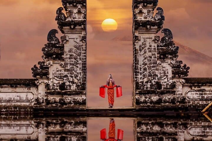 Full-Day Custom Bali Tour with Private Driver: Temples, Rice Terraces & Waterfalls