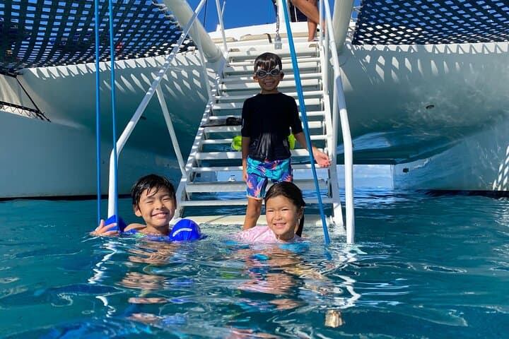 Moana’s Waikīkī Turtle Snorkel: Luxury Catamaran Cruise to Turtle Canyon photo 4