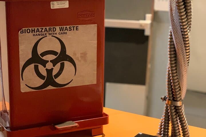 Inside Dr. Field's Mad Lab: Miami Escape Room Challenge photo 3
