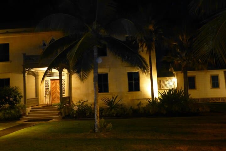 Kona Haunted Hele Ghost Tour: Night Walk Along Ali‘i Drive’s Supernatural Past photo 5