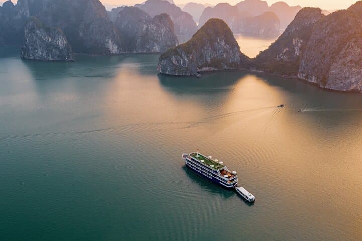 Lan Ha Bay Luxury 2-Day Cruise: Kayaking & Swimming in Pristine Lagoons photo 4