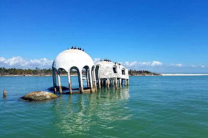 Private Half-Day Naples Boat Charter: Keewaydin, Port Royal & Gulf Cruise photo 4