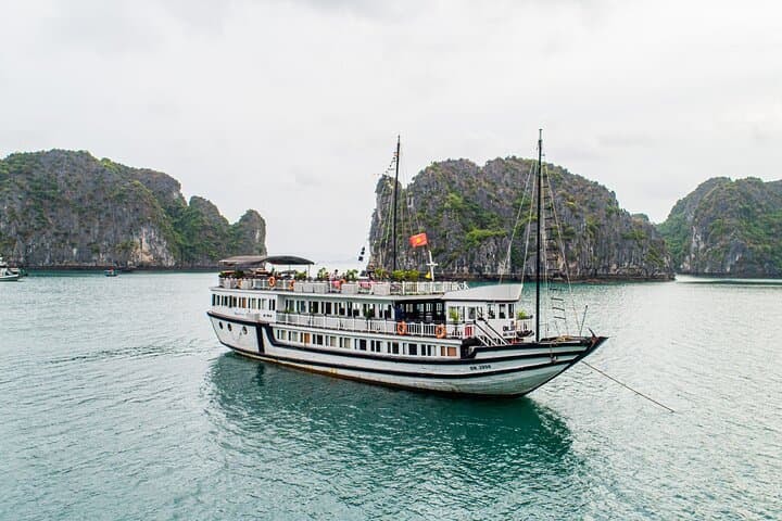 Ha Long Bay Day Trip from Hanoi — Slow-Cruise to Caves, Islands & Villages photo 6