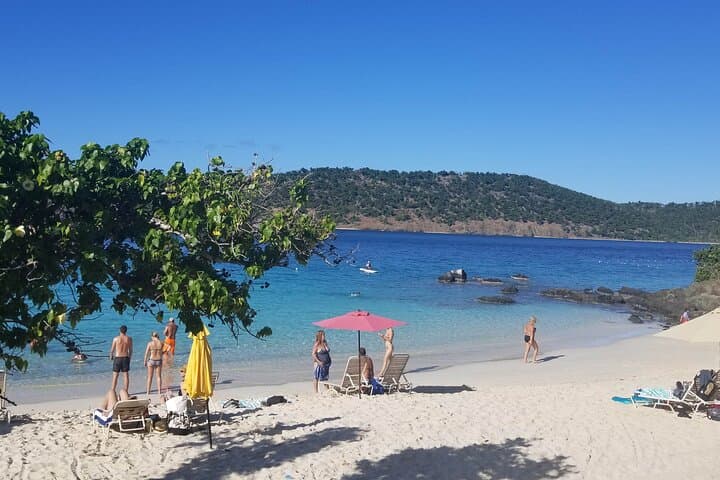 St. Thomas Mountain Top & Beach Hopping: Magen's Bay, Sapphire & Secret Harbor photo 4