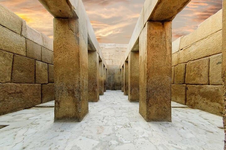 Full-Day Private Cairo Tour from Luxor — Pyramids, Egyptian Museum & Khan El Khalili photo 3