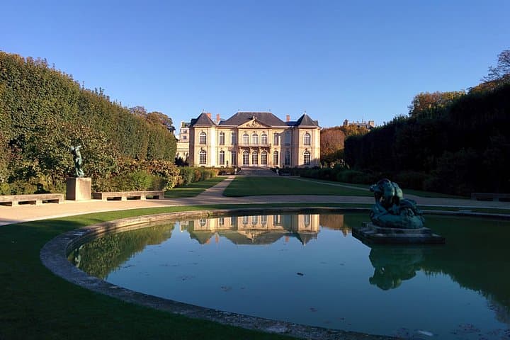 Private Eiffel Tower District Walking Tour: Rodin, Invalides & Parisian Food Tastings photo 3