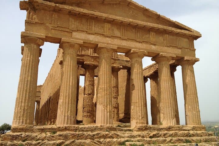 Explore Valley of the Temples & Kolymbethra: Private Guided Tour in Agrigento photo 6