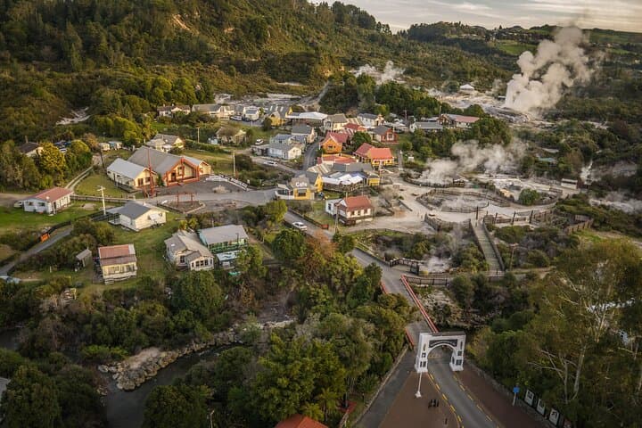Whakarewarewa Guided Māori Village Tour — Rotorua’s Living Geothermal Heritage