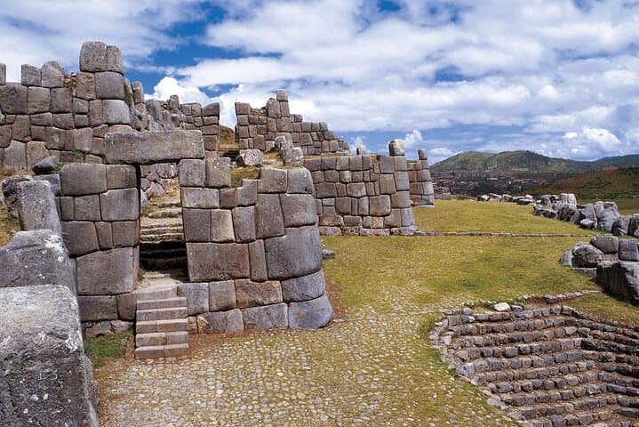 4-Day Cusco to Machu Picchu & Rainbow Mountain: Sacred Valley Highlights photo 3