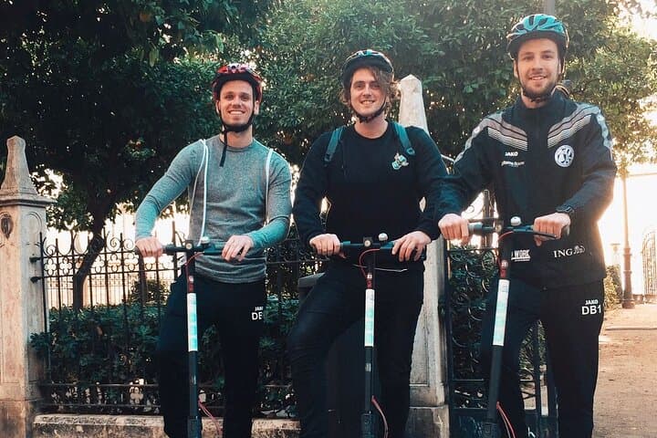 Explore Valencia by E-Scooter: All-Day City Rental and Self-Guided Tour photo 6