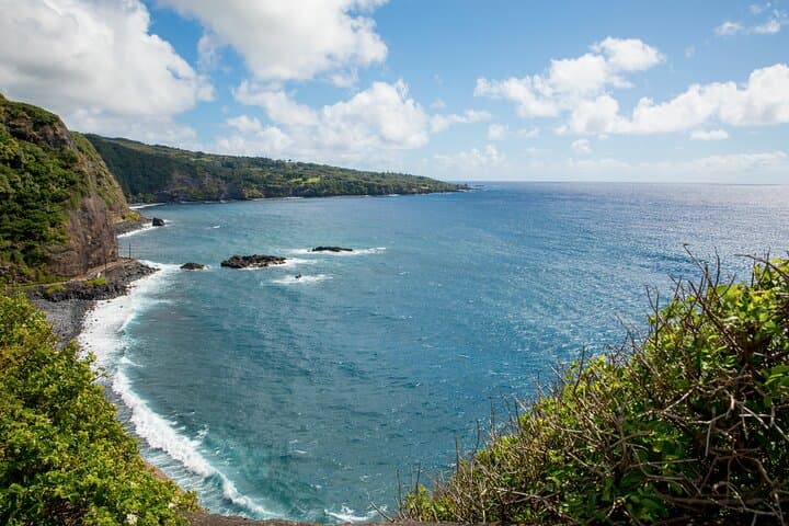 Private Full-Day Road to Hana: Waterfalls, Beaches & Jungle Loop on Maui