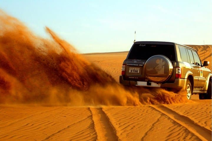 Dubai Evening Dune Safari — 4-Hour 4x4 Dune Bashing, Sandboarding & Falcon Photo photo 1