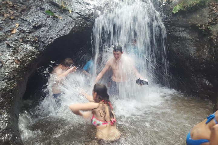 Hike and Waterfall Adventure Above Jaco Beach — 4x4 River Trek to Natural Pools photo 3
