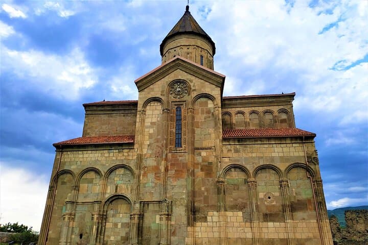 Jeep Tour to Dzama Gorge: Bateti Lake, Kintsvisi & Rock Churches from Tbilisi photo 2