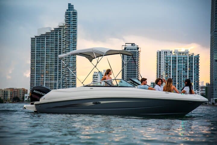 Fort Lauderdale Boat Tour: Las Olas, Riverwalk & Millionaire Row Cruise photo 4
