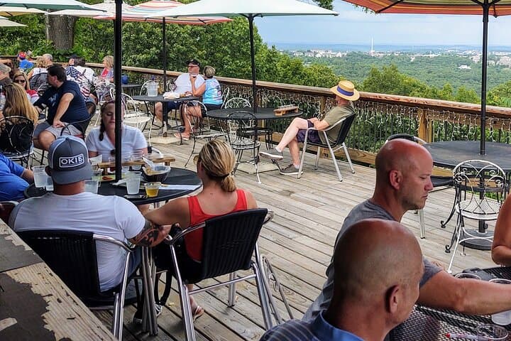 Sip & Dine: Branson VIP Wine Tasting and Dinner Tour in the Ozarks photo 6