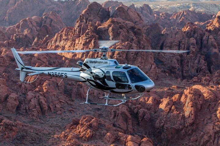 Valley of Fire Helicopter Tour and Champagne Landing from Las Vegas photo 6