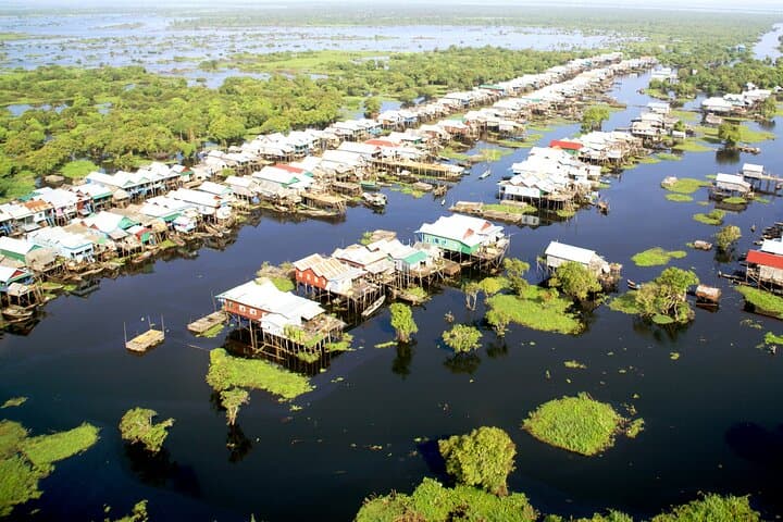 Kompong Phluk & Two Villages Tonle Sap Cruise from Siem Reap
