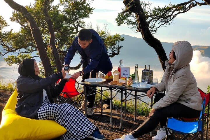 Bromo Sunrise and Romantic Breakfast: Full-Day Jeep Tour from Malang photo 4