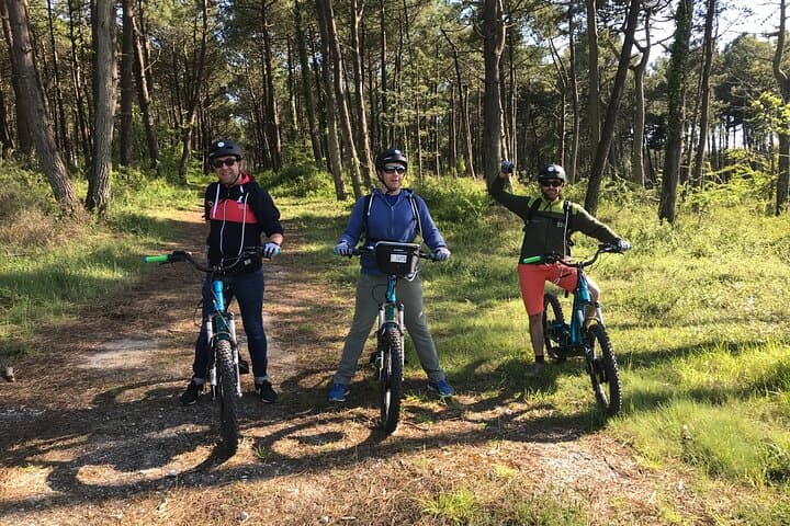 Carnac Off-Road Electric Scooter Tour — 2.5‑Hour GPS‑Guided Beaches & Megaliths photo 3