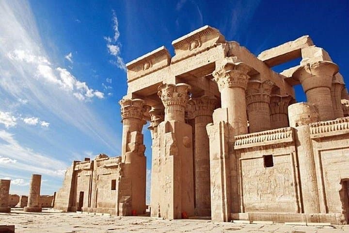 3-Day Nile Cruise from Cairo to Abu Simbel with Luxor Hot Air Balloon photo 4