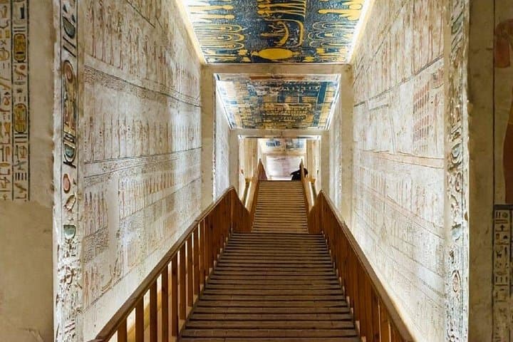 3-Day Nile Cruise from Cairo to Abu Simbel with Luxor Hot Air Balloon photo 2
