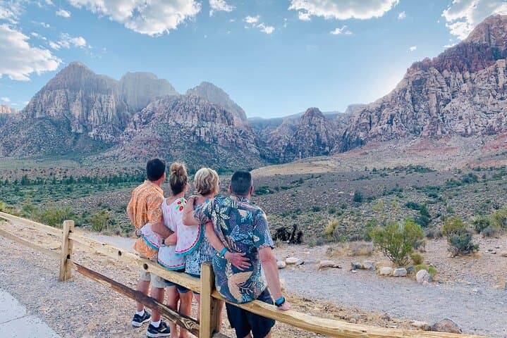 Red Rock Canyon Sunset Tour: Small-Group VIP with Optional Seven Magic Mountains photo 6