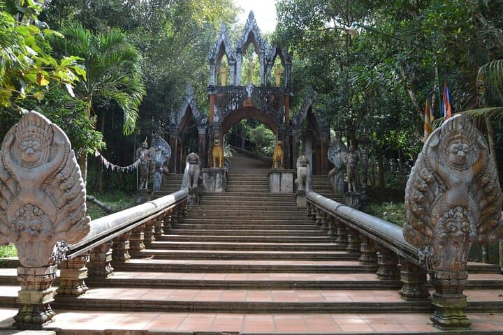Phnom Kulen Day Trip From Siem Reap: Waterfalls, Lingas & Temple Trails photo 6