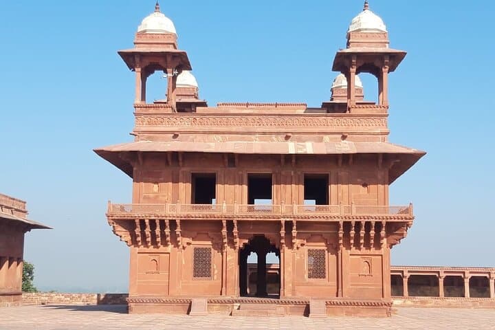 Fatehpur Sikri Private Half‑Day Tour: Explore Akbar's Red Sandstone Capital