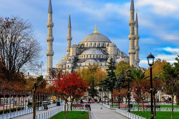 6-Day Istanbul and Cappadocia: Cave Hotels, Fairy Chimneys & Optional Balloon Ride photo 5
