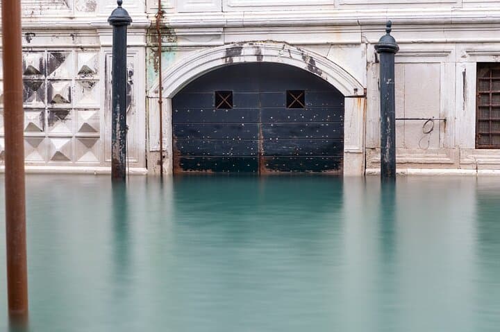 Venice Kickstart: Private 2‑Hour Intro to the Lagoon, Tides & City photo 6