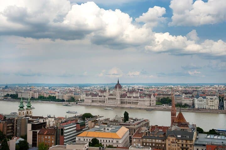 Budapest Full-Day Private Sightseeing: Walking and Car Tour of Buda & Pest photo 5