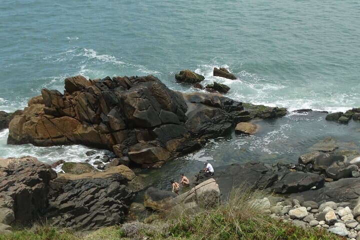 Sphinx Trail: Praia da Silveira Natural Pools & Sambaqui Rock Inscriptions photo 2