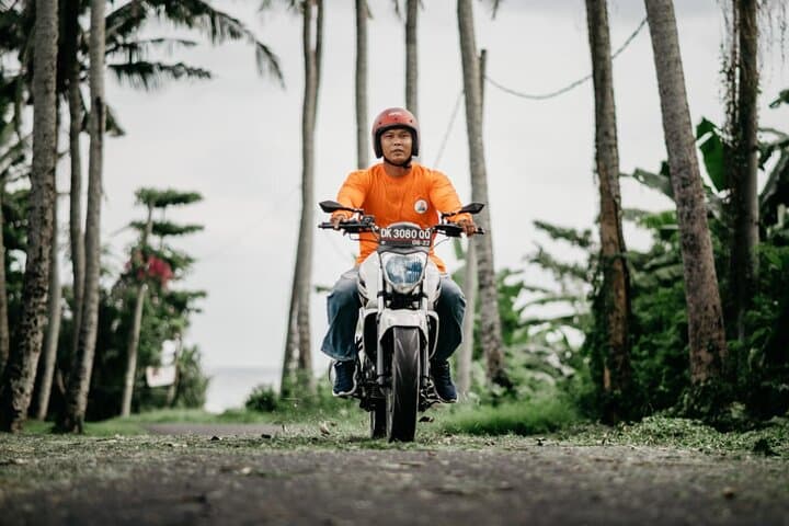 Manual Motorbike Lessons in Canggu, Bali — Learn to Ride in 2 Hours photo 2