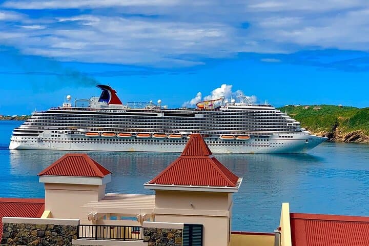 Private Airport Transfer in St. Thomas: Cyril E. King to Marriott Frenchman's Cove photo 4