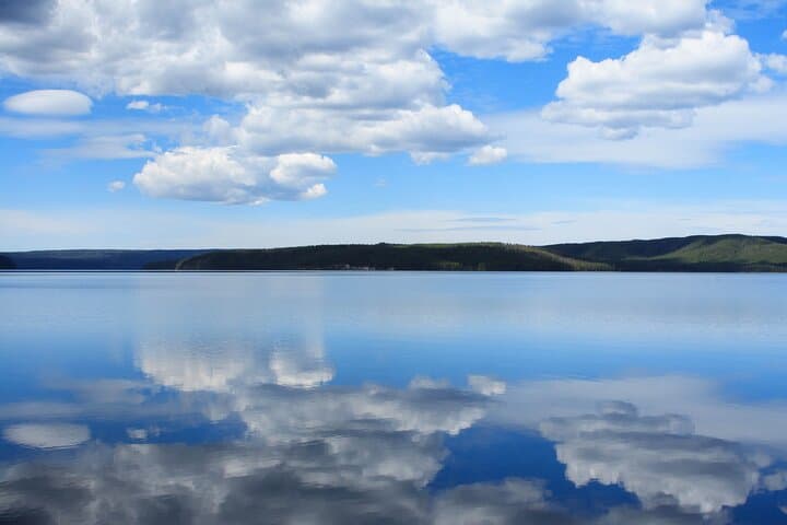 Best of Yellowstone Guided Tour from Bozeman — Full-Day Private Safari photo 4