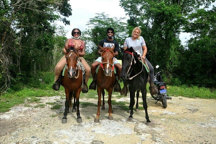 Bayahíbe Horseback Riding & Río Chavón River Swim — 2-Hour Coastal Trail photo 3
