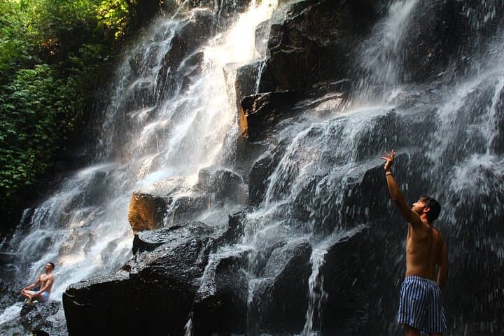 Full-Day Private Bali Waterfalls Tour: Tukad Cepung, Tibumana & Kanto Lampo photo 3