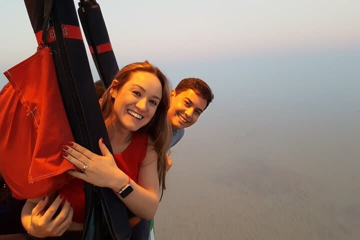 Sunrise Hot Air Balloon Over Dubai Desert: 60-Min Flight & Oasis Views photo 6