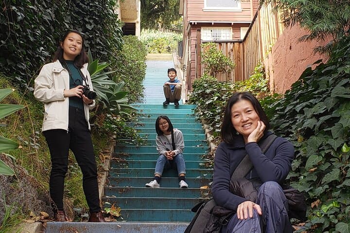 Silver Lake's Secret Painted Stairs: A Staircase Walk and Bakery Stop in LA photo 3